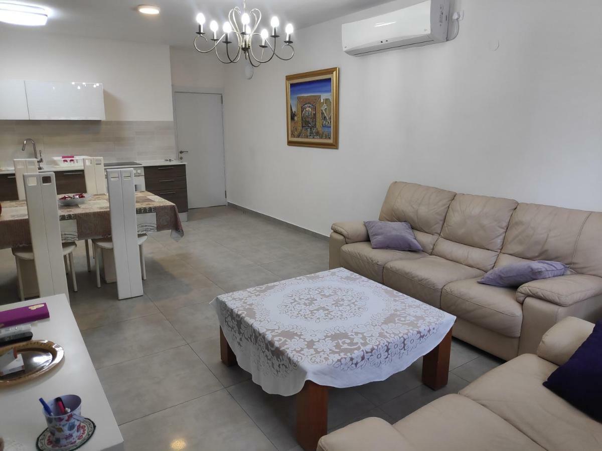 Herzliya Center Apartments 외부 사진