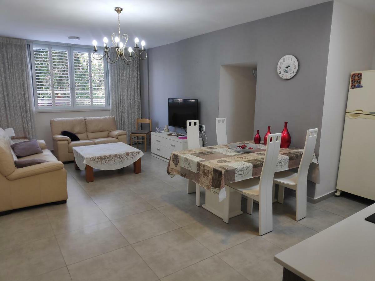Herzliya Center Apartments 외부 사진